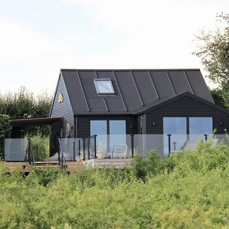 Сasa de vacaciones Valia - 20m From The Sea By Interhome *
